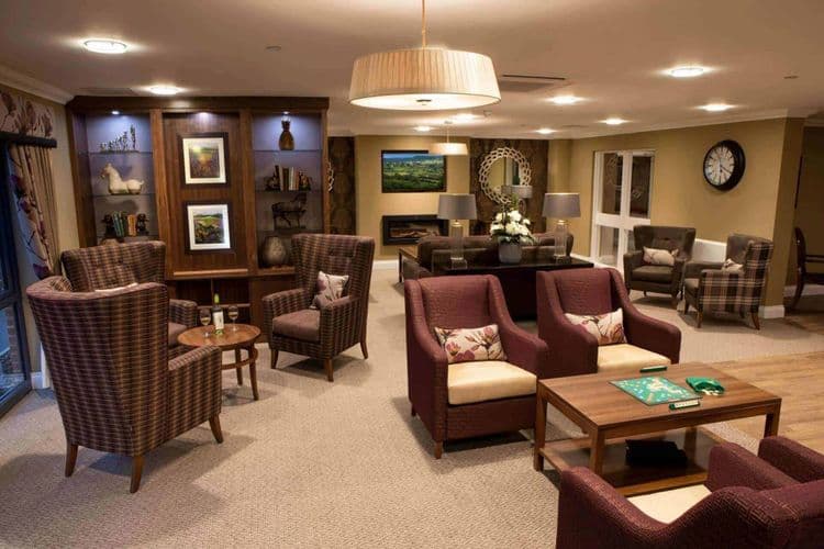 Earlsfield Court-main-image