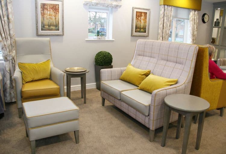 Swanholme Court-main-image
