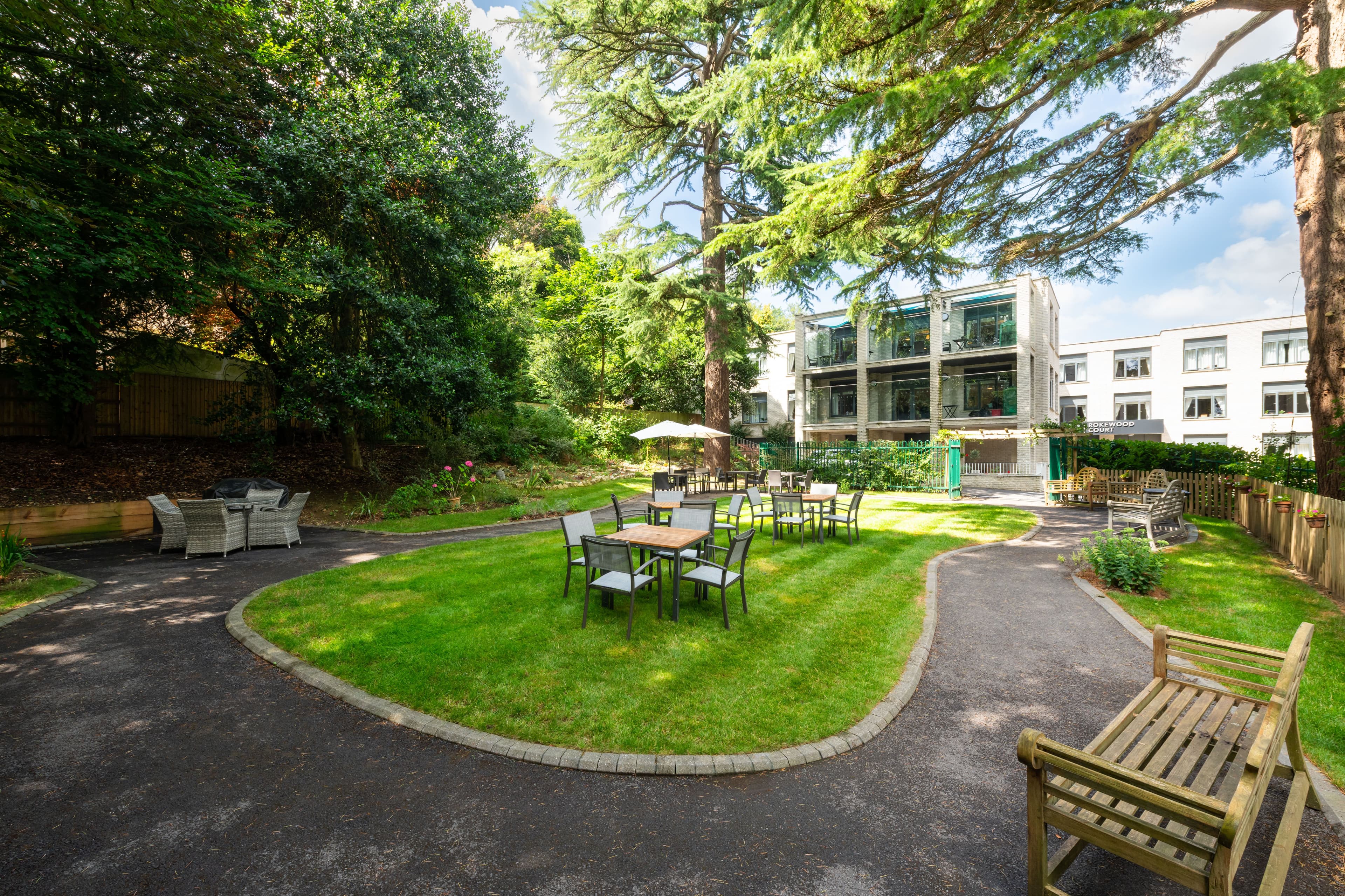 Cinnamon Luxury Care - Rokewood Court care home - 011