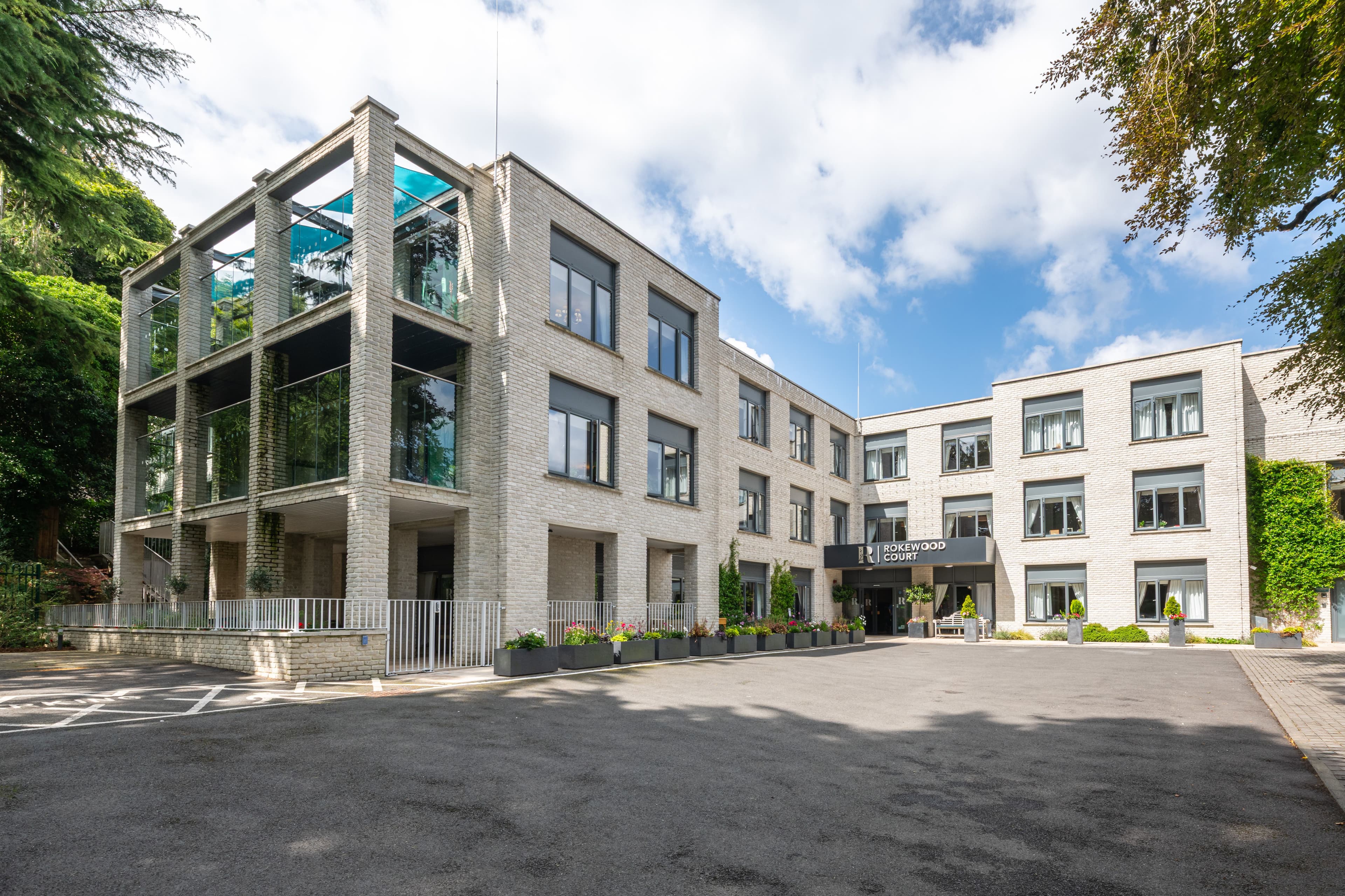 Cinnamon Luxury Care - Rokewood Court care home - 000