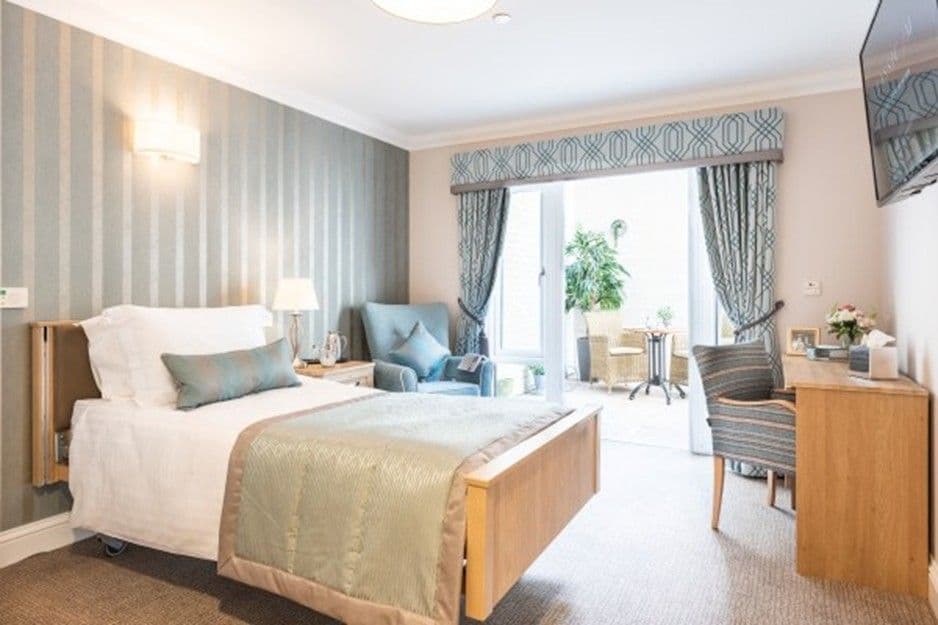 Cinnamon Luxury Care - Rokewood Court care home - 002