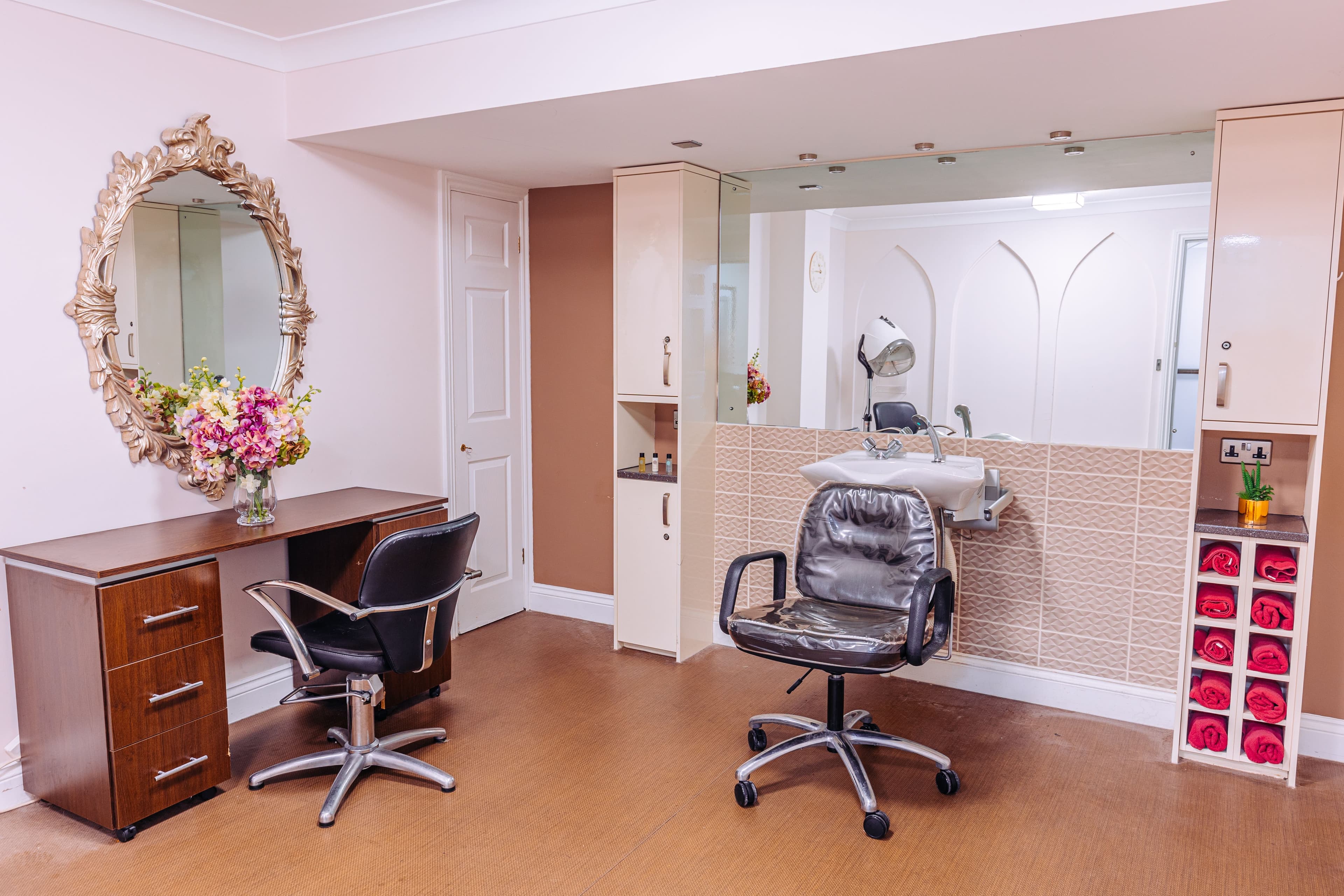 Barchester Healthcare - Barchester Healthcare Hilderstone Hall care home - 015