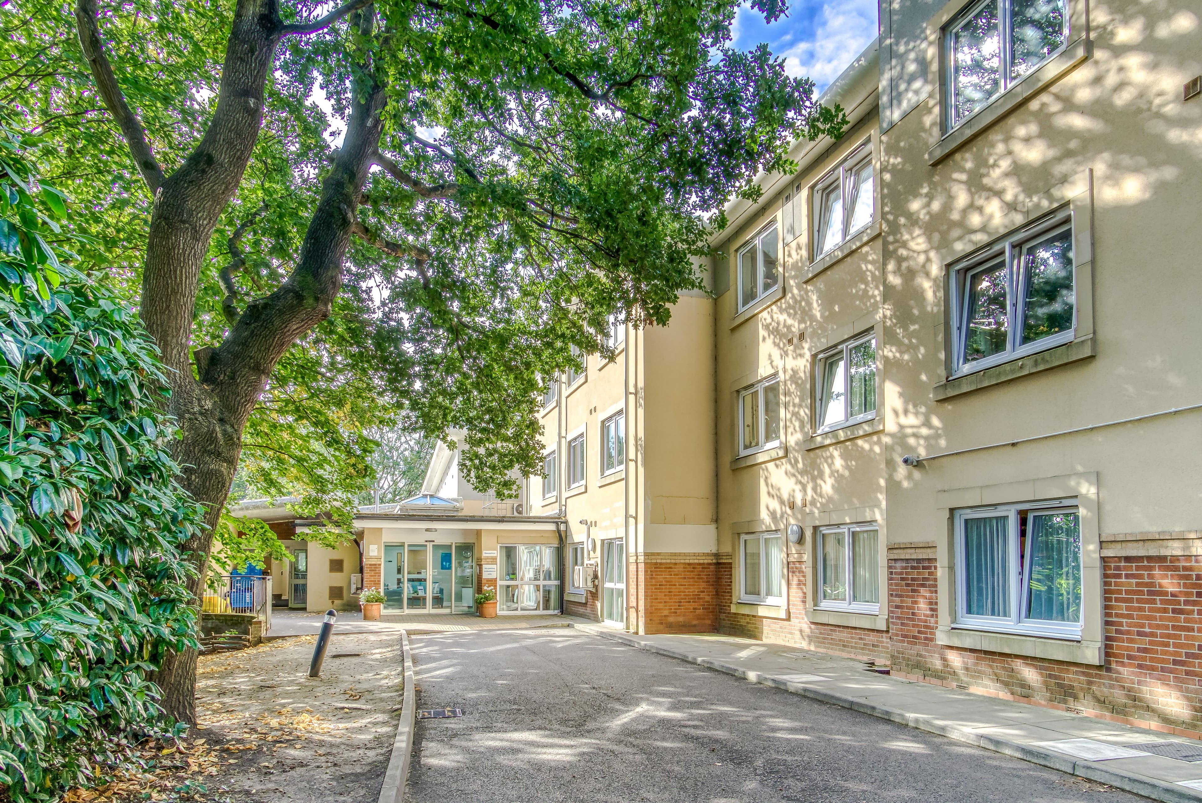 Bupa - Oak Lodge care home - 000