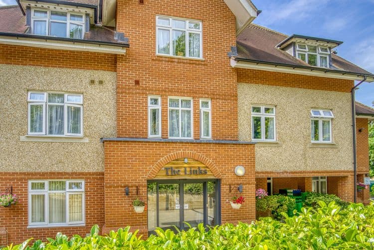 The Links-main-image